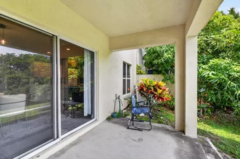 Exterior - 308 Spruce St, Boynton Beach, FL 33426 photo 7 of 14