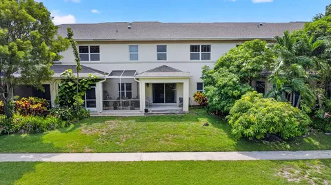 Exterior - 308 Spruce St, Boynton Beach, FL 33426 photo 13 of 14