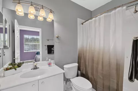 Bath - 308 Spruce St, Boynton Beach, FL 33426 photo 6 of 9