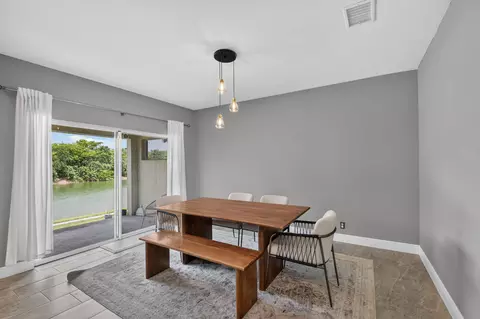 Dining - 308 Spruce St, Boynton Beach, FL 33426 photo 2 of 5