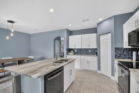 Kitchen - 308 Spruce St, Boynton Beach, FL 33426 photo 6 of 6