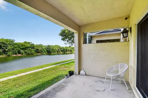 Exterior - 308 Spruce St, Boynton Beach, FL 33426 photo 5 of 14