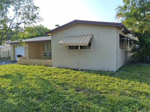 7757 SEmbassy Blvd, Miramar, FL 33023