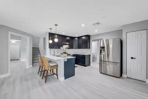 Kitchen - 4825 SE Chiles Ct, Stuart, FL 34997 photo 1 of 6