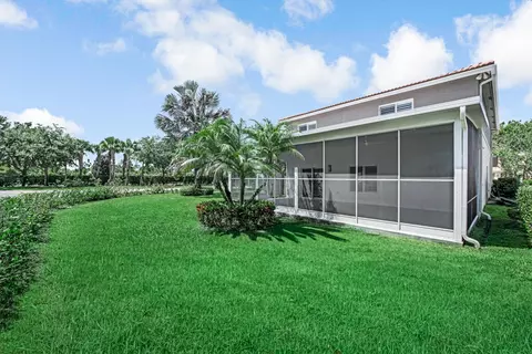 Exterior - 4825 SE Chiles Ct, Stuart, FL 34997 photo 3 of 9