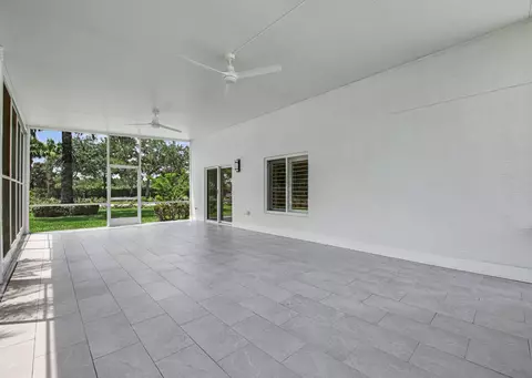 Exterior - 4825 SE Chiles Ct, Stuart, FL 34997 photo 7 of 9