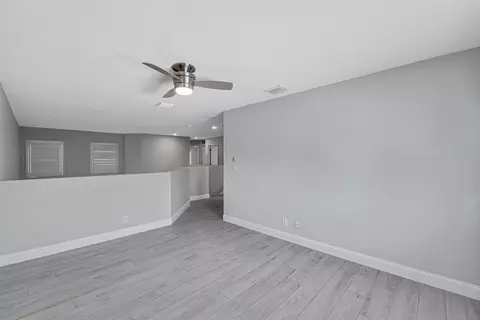 Living - 4825 SE Chiles Ct, Stuart, FL 34997 photo 6 of 6