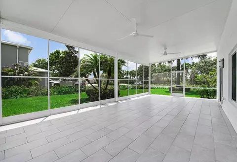 Exterior - 4825 SE Chiles Ct, Stuart, FL 34997 photo 5 of 9