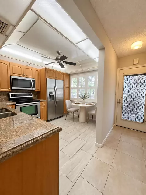 4701 Martinique Dr #L2, Coconut Creek, FL 33066