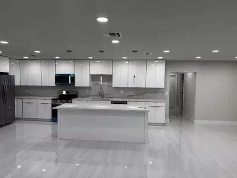 4259 Empress St #1, Palm Beach Gardens, FL 33410