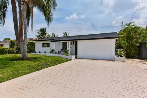 350 NE 42nd St, Oakland Park, FL 33334