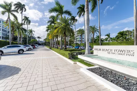 Exterior - 44 Cocoanut Row #222B, Palm Beach, FL 33480 photo 2 of 5