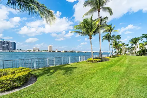 Exterior - 44 Cocoanut Row #222B, Palm Beach, FL 33480 photo 5 of 5