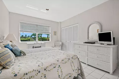 Bedroom - 44 Cocoanut Row #222B, Palm Beach, FL 33480 photo 1 of 4