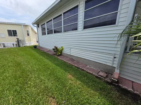 Exterior - 5354 SE 64th Ter, Okeechobee, FL 34974 photo 4 of 13