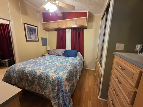 Bedroom - 5354 SE 64th Ter, Okeechobee, FL 34974 photo 3 of 3