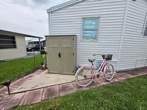 Exterior - 5354 SE 64th Ter, Okeechobee, FL 34974 photo 5 of 13
