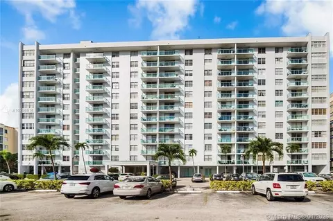 2841 NE 163rd St #1111, North Miami Beach, FL 33160