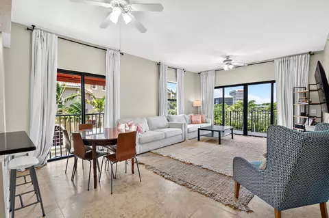 1620 Presidential Way #402, West Palm Beach, FL 33401