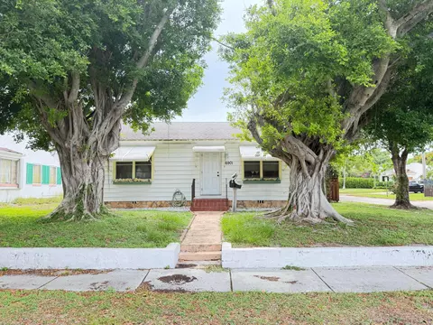 6901 Garden Ave, West Palm Beach, FL 33405