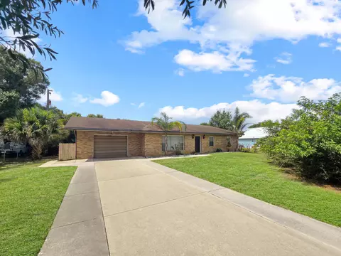 801 W Weatherbee Rd, Fort Pierce, FL 34982
