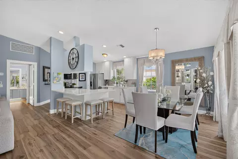 4089 Old Oak Dr, Palm Beach Gardens, FL 33410