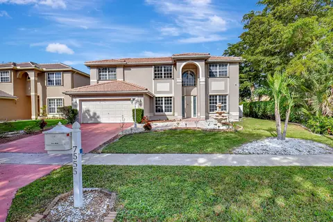 7555 Cedar Hurst Ct, Greenacres, FL 33467