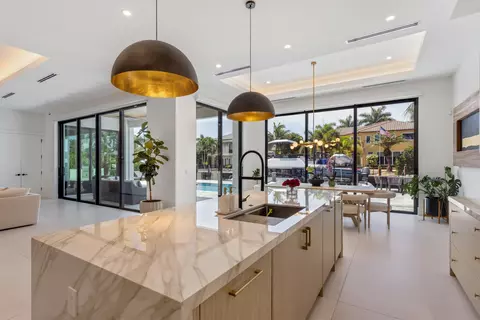 Kitchen - 2420 NE 48th St, Lighthouse Point, FL 33064 photo 4 of 4