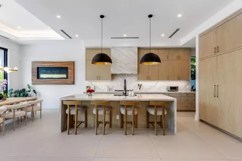 Kitchen - 2420 NE 48th St, Lighthouse Point, FL 33064 photo 2 of 4