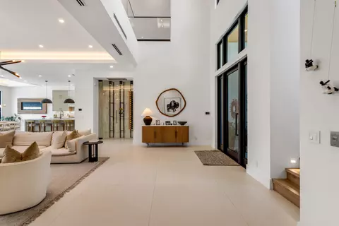 Entry Way - 2420 NE 48th St, Lighthouse Point, FL 33064 photo 1 of 2