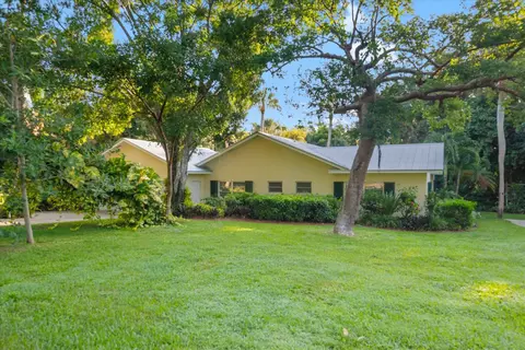 Exterior - 24 N Via Lucindia, Sewalls Point, FL 34996 photo 15 of 15