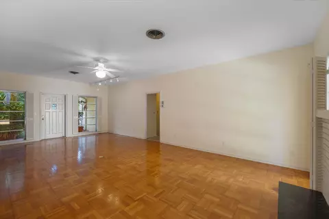 Living - 24 N Via Lucindia, Sewalls Point, FL 34996 photo 6 of 15