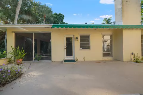 Exterior - 24 N Via Lucindia, Sewalls Point, FL 34996 photo 8 of 15