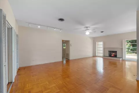 Living - 24 N Via Lucindia, Sewalls Point, FL 34996 photo 7 of 15
