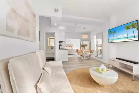 530 Ocean Dr, Miami Beach, FL 33139