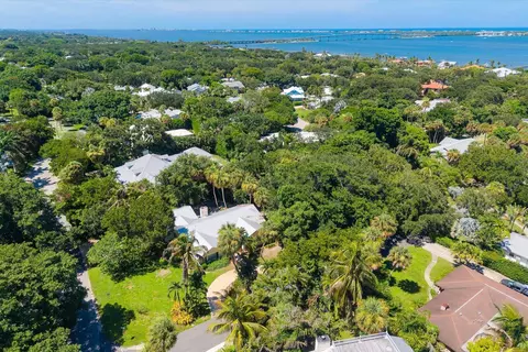 22 N Via Lucindia, Sewalls Point, FL 34996 photo 6