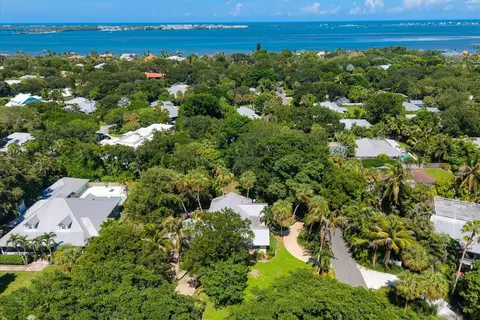 22 N Via Lucindia, Sewalls Point, FL 34996 photo 10