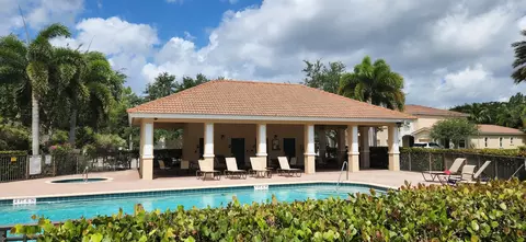 Exterior - 4277 SW Pine Cove Ct, Stuart, FL 34997 photo 4 of 5