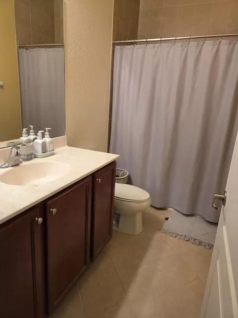 Bath - 4277 SW Pine Cove Ct, Stuart, FL 34997 photo 1 of 4