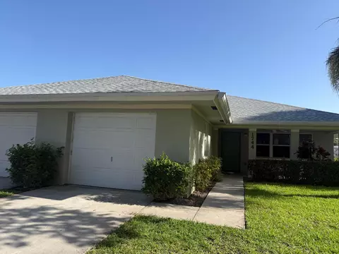 1744 N Dovetail Dr, Fort Pierce, FL 34982