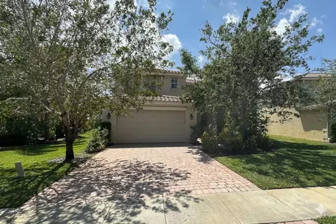 2709 Pienza Cir, Royal Palm Beach, FL 33411
