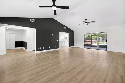 Living - 10548 154th Rd N, Jupiter, FL 33478 photo 3 of 7