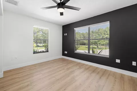 Bedroom - 10548 154th Rd N, Jupiter, FL 33478 photo 6 of 7