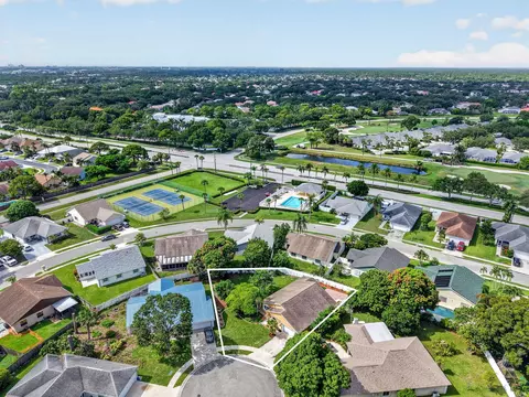 View/Area - 166 Raintree, Jupiter, FL 33458 photo 2 of 8