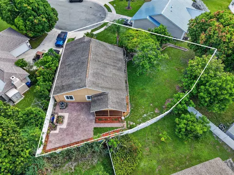 View/Area - 166 Raintree, Jupiter, FL 33458 photo 8 of 8