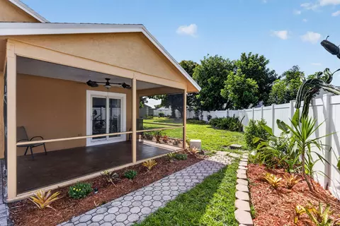 Exterior - 166 Raintree, Jupiter, FL 33458 photo 9 of 13