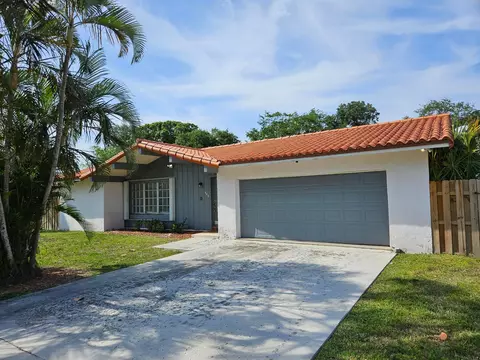 949 NW 8th St, Boca Raton, FL 33486