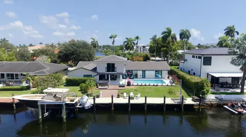2380 SE 8th St, Pompano Beach, FL 33062