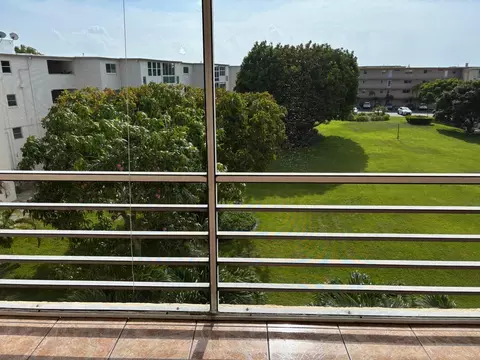 2615 NE 3rd Ct #402, Boynton Beach, FL 33435
