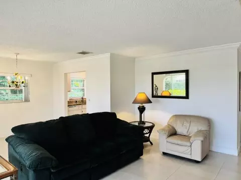 Living - 340 Orange Tree Dr #5, Atlantis, FL 33462 photo 2 of 2